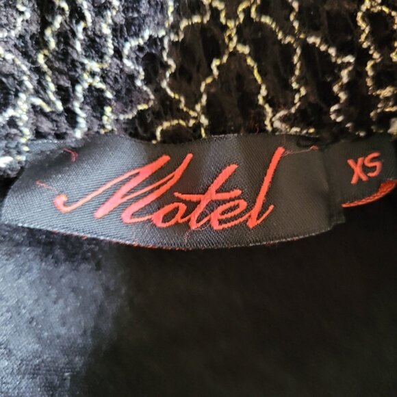 Motel rocks black and gold long sleeve textured crop top size xs - Picture 5 of 5